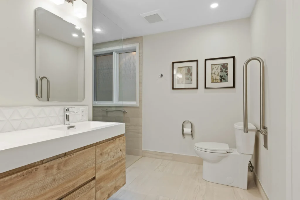 Modern bathroom with elegant fixtures.